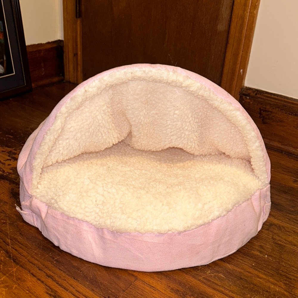 Small dog or cat Bed 🐈🐶